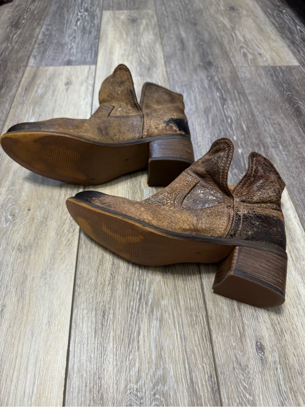 Diba True Walnut Grove Tan Vintage Ankle Boot - Picture 4 of 5